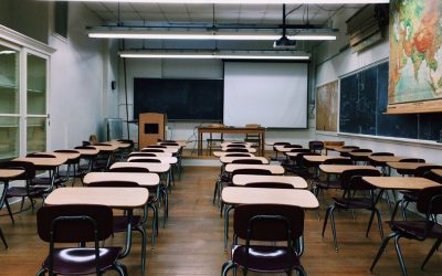 Explorer les liens entre personnalité et réussite scolaire : une perspective innovante