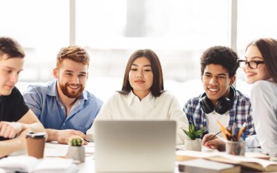 Réussir sa double vie : quand les cours du soir deviennent votre meilleure arme